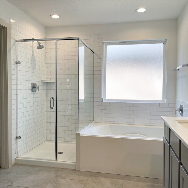 Building Photo - 6814 Bradford Ter Rd