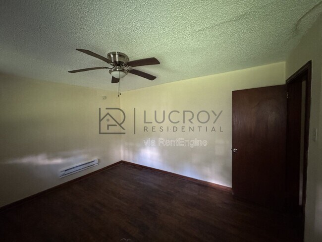 Building Photo - 3148 Sylvester Dr