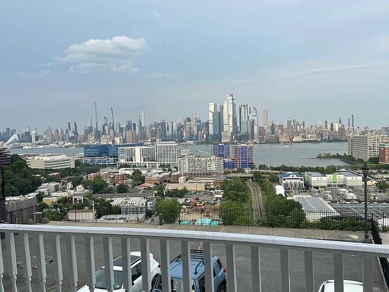 Building Photo - 1200 Palisade Ave