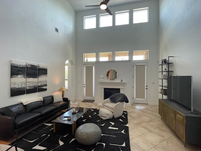 Building Photo - 4641 Mont Blanc Dr