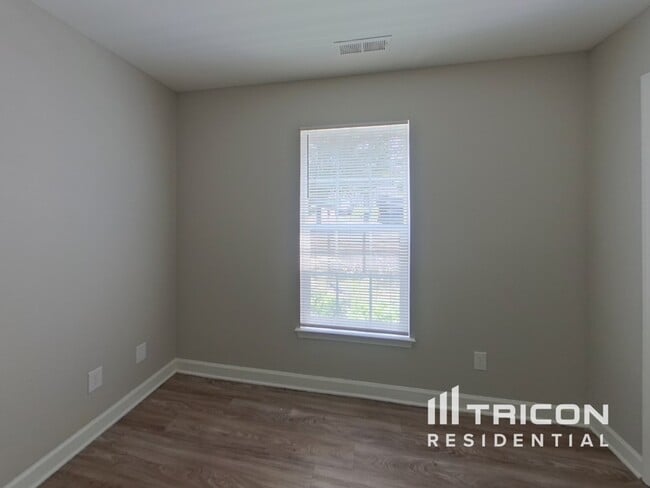 Building Photo - 11829 Cheviott Hill Ln