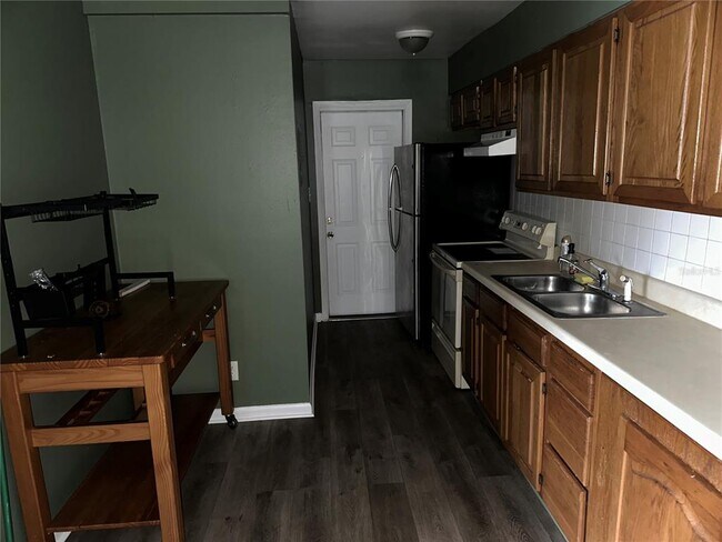 Building Photo - 4325 W Bay to Bay Blvd