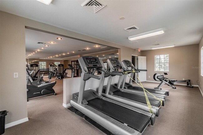 Building Photo - 10375 Carrollwood Ln