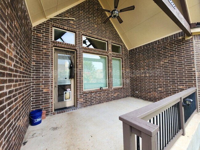 Building Photo - 11523 Lily Blair