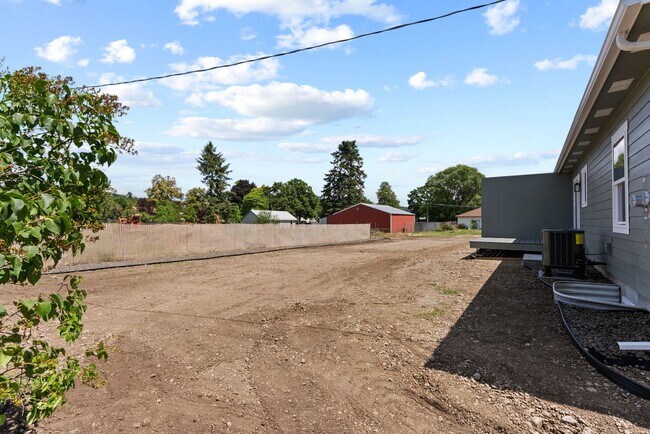 Building Photo - Newly built 4 Bedroom Duplex With Garage
