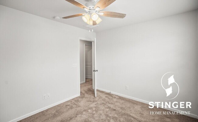 Building Photo - 38 Chestnut St