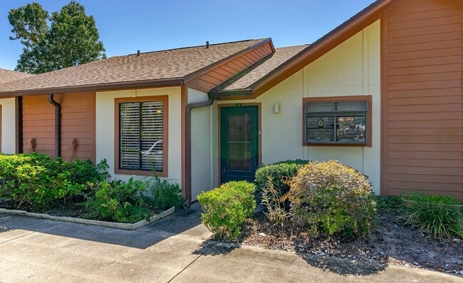 Building Photo - 196 White Fawn Dr