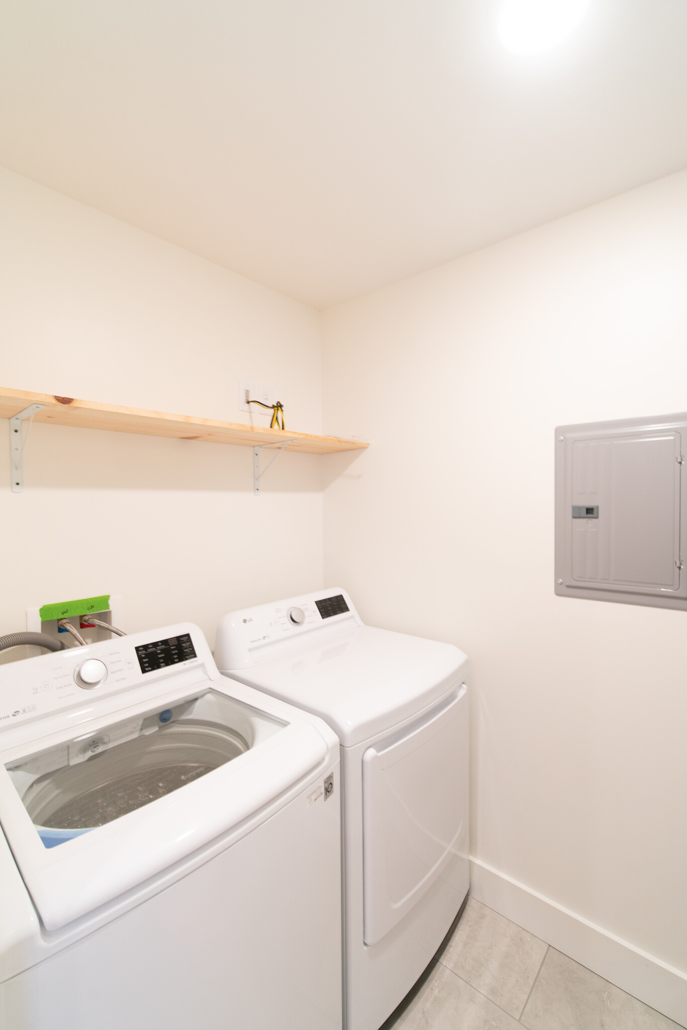 Laundry Room - 123 N 4th St