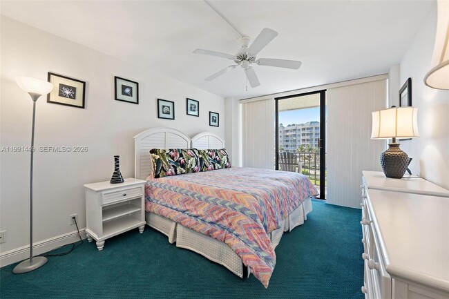 Building Photo - 1300 Jimmy Buffett Mem Hwy