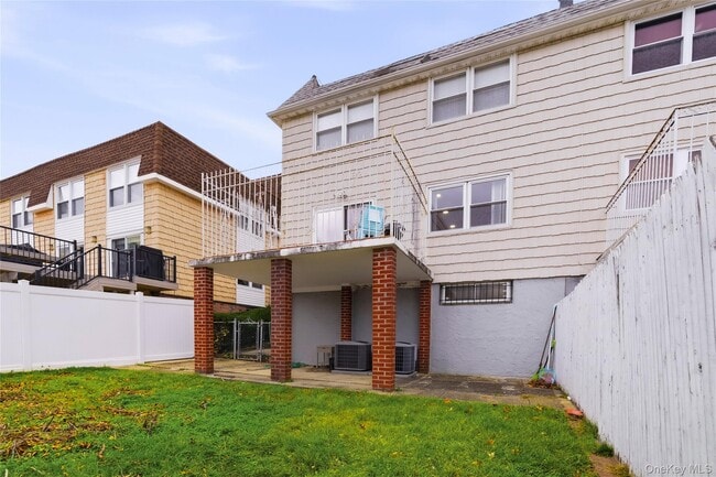 Building Photo - 15-69-69 215th St