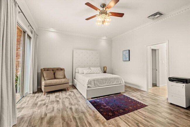 Building Photo - 4948 Post Oak Timber Dr