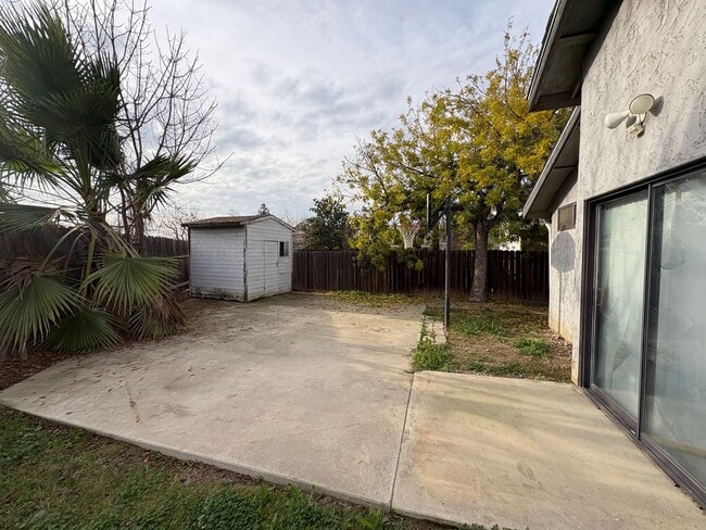 Building Photo - Very Nice Home for Rent! Swimming Pool!