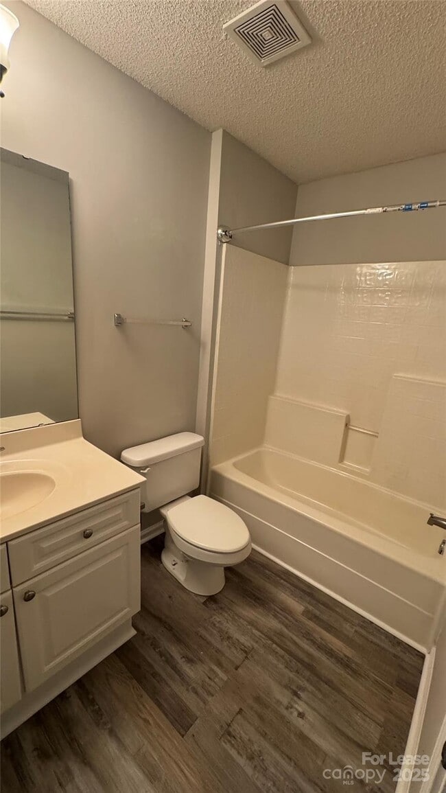 Building Photo - 3625 Melrose Cottage Dr