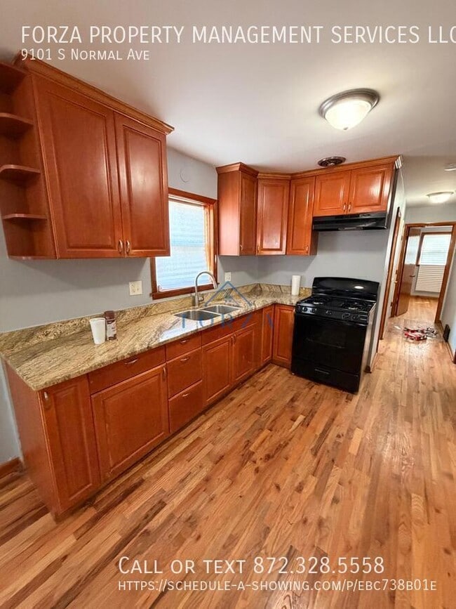 Building Photo - 9101 S Normal Ave