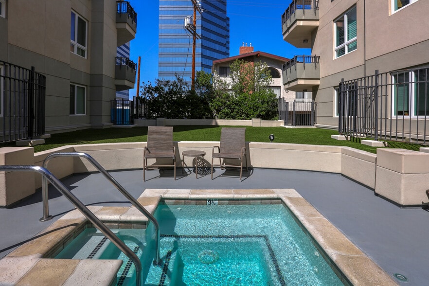 Building Photo - 12222 Wilshire Blvd