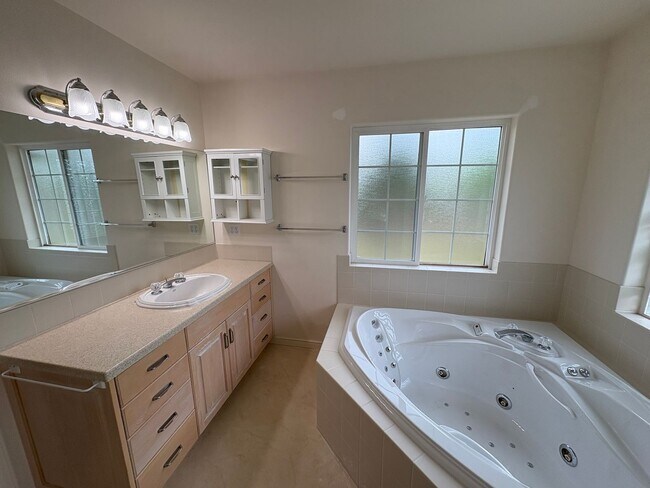 Building Photo - 1714 Bakerview Ct