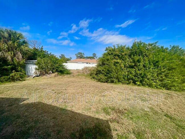 Building Photo - 9490 Tacoma Ave