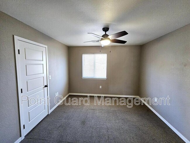 Building Photo - 1516 Oxford Pl