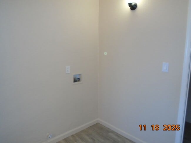 Building Photo - 319 E Nugent St