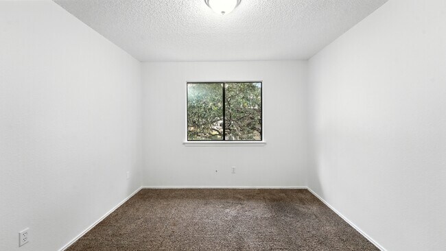 Building Photo - 21210 Malibu Colony