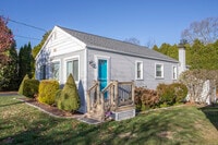 Building Photo - 10 Dorothy Rd