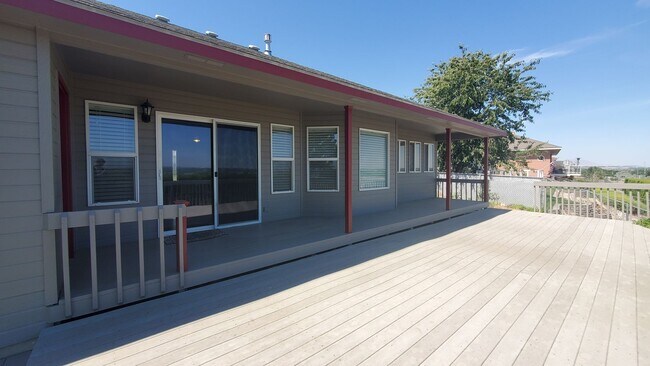 Building Photo - 2452 N Rhode Island Ct