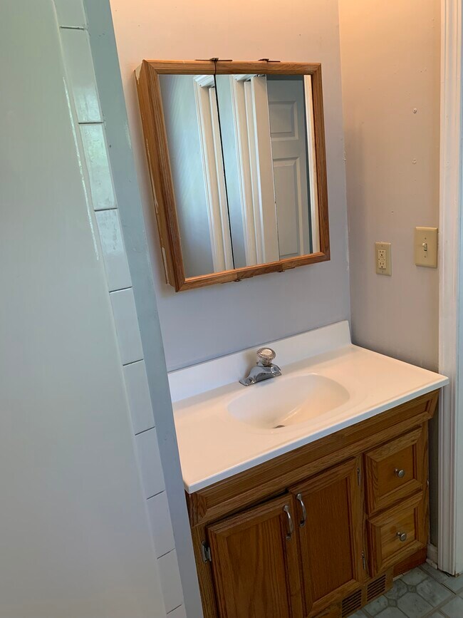 Building Photo - 1740 Brompton Square