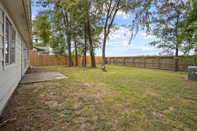 Building Photo - 22910 Pebworth Pl