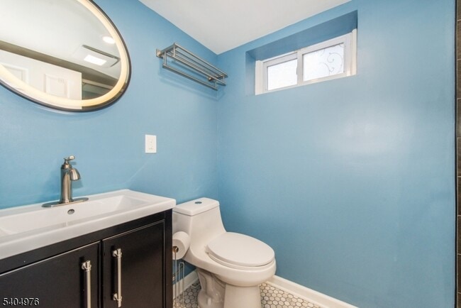 Building Photo - 22 Carolin Rd