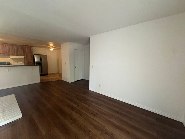 Building Photo - 23629 Golden Springs Dr