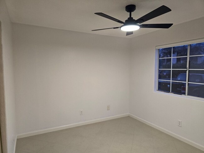 Building Photo - UPGRADED CONDO READY TO MOVE INTO!