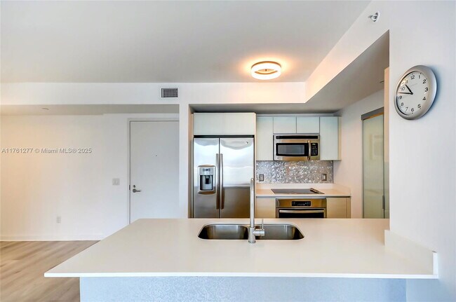 Building Photo - 4250 Biscayne Blvd