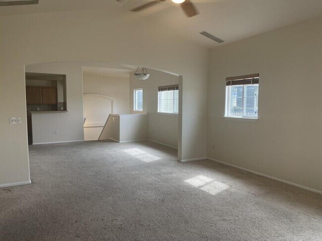 Building Photo - Precision Dr, 3903 Unit F