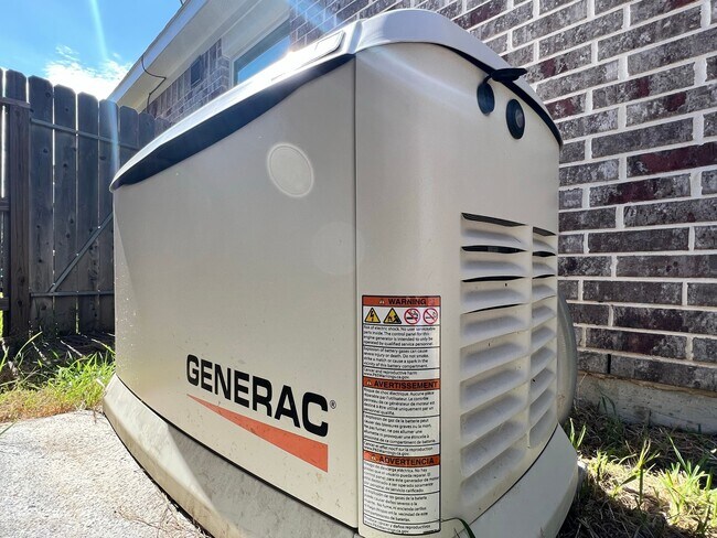 Building Photo - 211 Pleasant Hl Wy