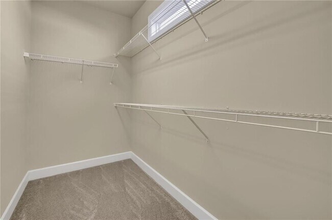 Building Photo - 3708 Majestic Oak Dr SW