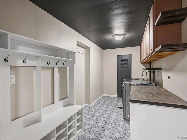 Building Photo - 1670 Zenobia St