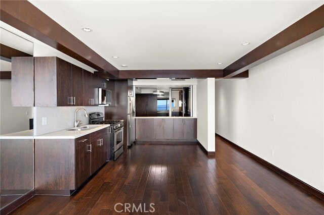 Building Photo - 609 Sleepy Hollow Ln