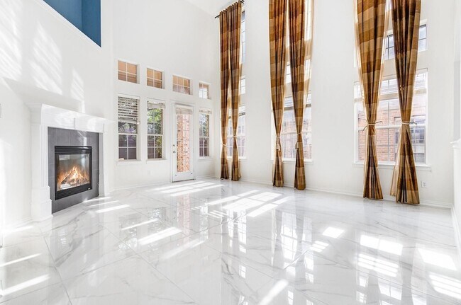 Building Photo - 2742 Hidden Knoll Tr