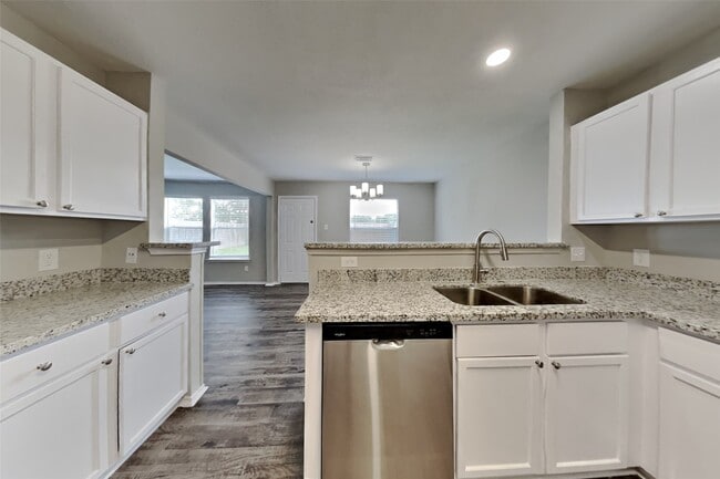 Building Photo - 11818 Sandy Stream Dr