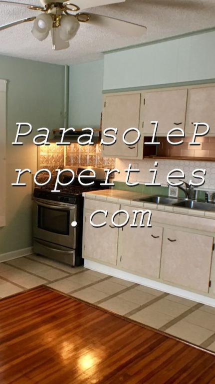 Building Photo - 704 Cooney St