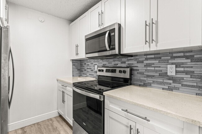 Building Photo - 507 Meadows Cir