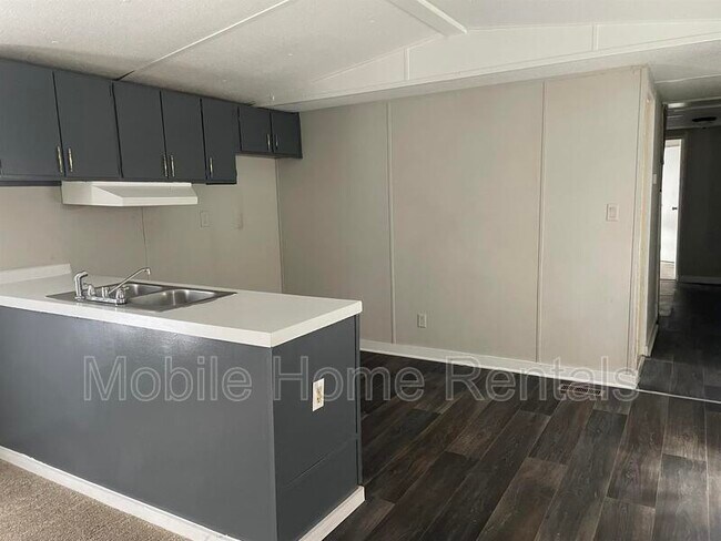 Building Photo - 129 Red Fox Loop