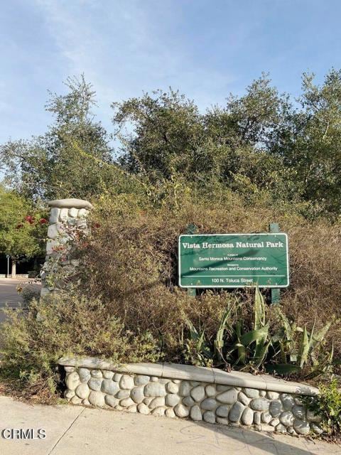 Building Photo - 318 Laveta Terrace