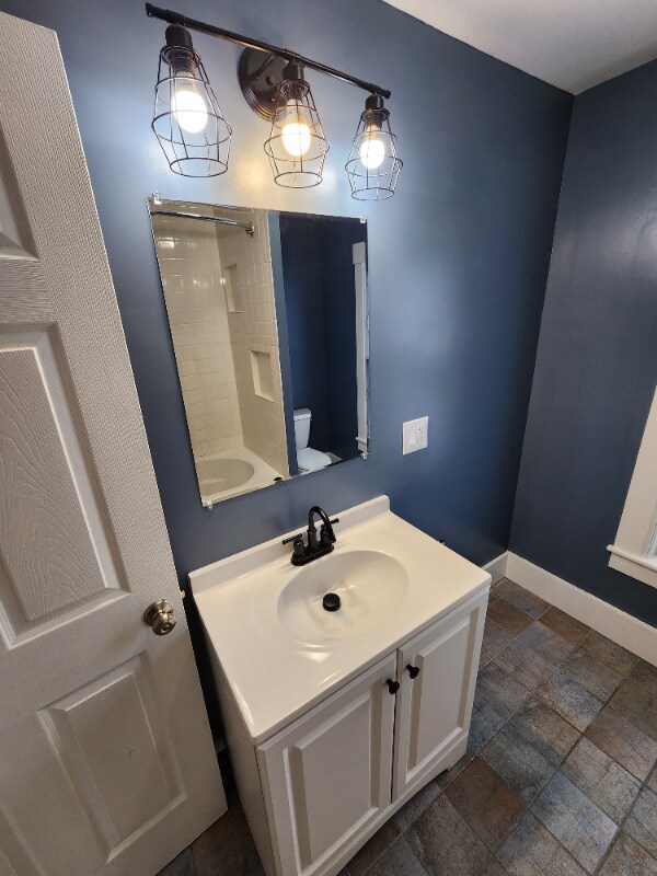 Building Photo - 39 Concord St