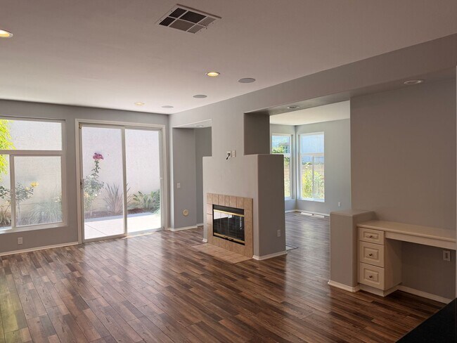 Building Photo - 2872 La Plata Dr
