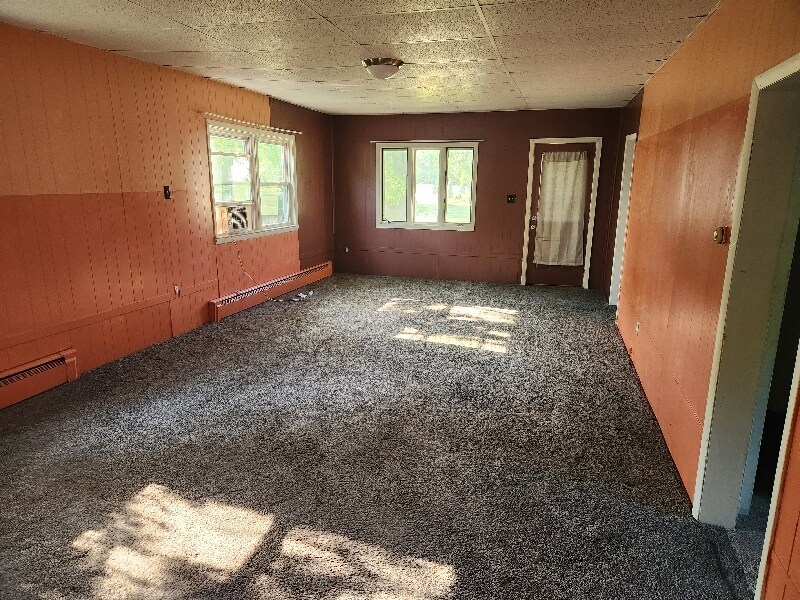 Building Photo - 600 NE 3rd St