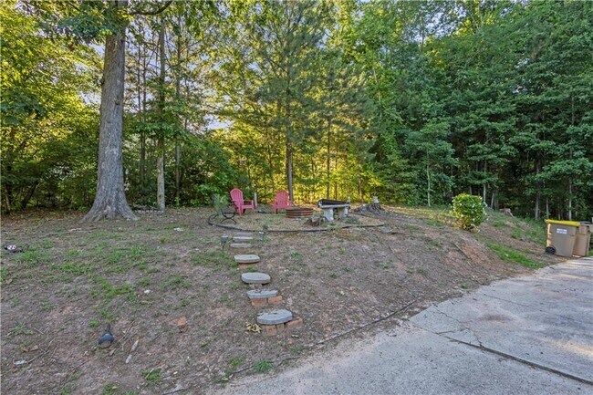 Building Photo - 151 Dumar Ln