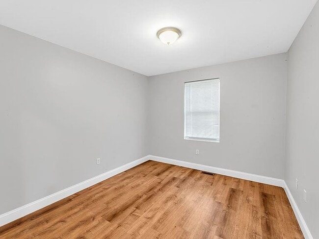 Building Photo - 65 Marietta St