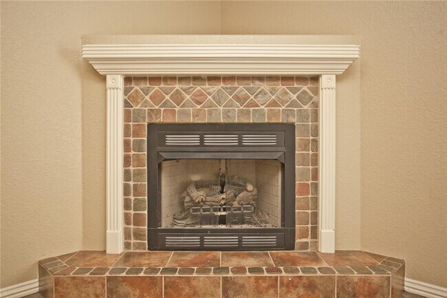 Building Photo - 4095 W Spring House Dr