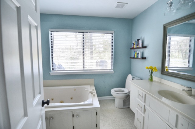 Building Photo - Gorgeous 3 Bedroom Home in Duke Forest - Available June 20!